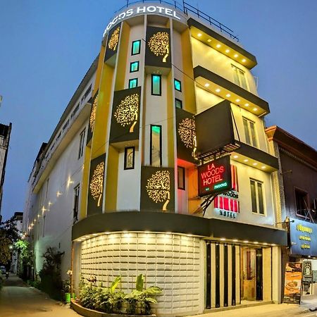 La Woods Hotel Chennai Zewnętrze zdjęcie